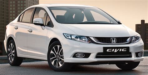 Honda Civic (10-os kartos) interjero dizaino elementų pavyzdys