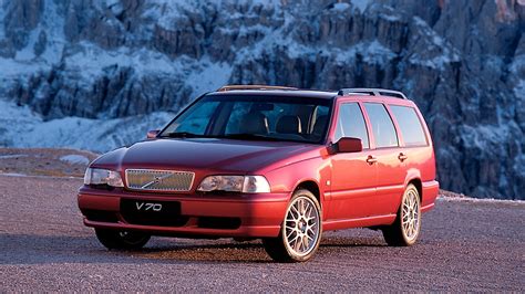 Infografika: Klimatizacijos sistema Volvo V70 - pagrindiniai komponentai