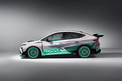 Skoda Enyaq RS Race koncepcinio automobilio nuotrauka