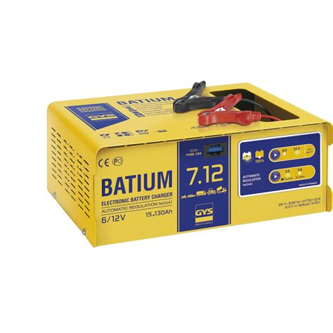 GYS Batium 7/12 įkroviklio priekinės dalies nuotrauka su valdymo elementais