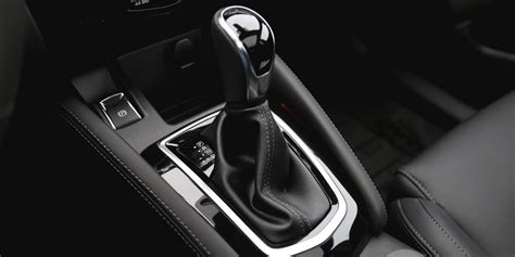 nuotrauka: Nissan Qashqai transmisijos valdiklis