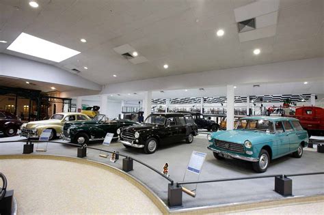 Musée de l'Aventure Peugeot automobilių ekspozicija