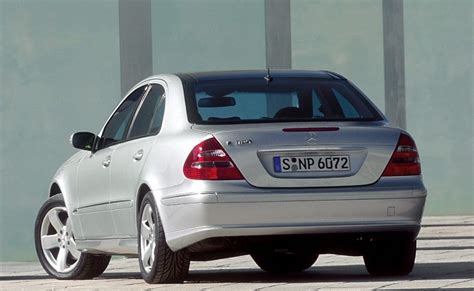Tematinė nuotrauka su „Mercedes-Benz E klase W211“