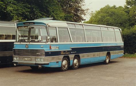 Bedford VAL pagrindo autobusas, 1983 m. (RXUYDC, Wikimedia)