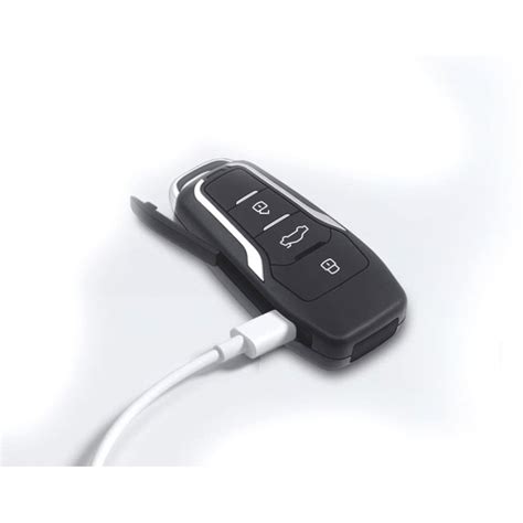 automobilio rakto su pulteliu nuotrauka