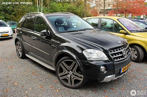 Teminis Mercedes-Benz ML (W164) automobilio eksterjero nuotrauka