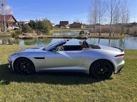 „Jaguar F-Type“ kabrioletas ir kupė automobiliai