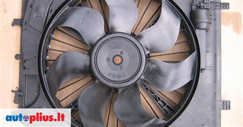 Opel Zafira aušinimo sistemos schema: radiatorius, pagrindinis ventiliatorius ir papildomas kondicionieriaus ventiliatorius