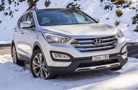 Interjero nuotrauka su prietaisų skydeliu Hyundai Santa Fe 2013