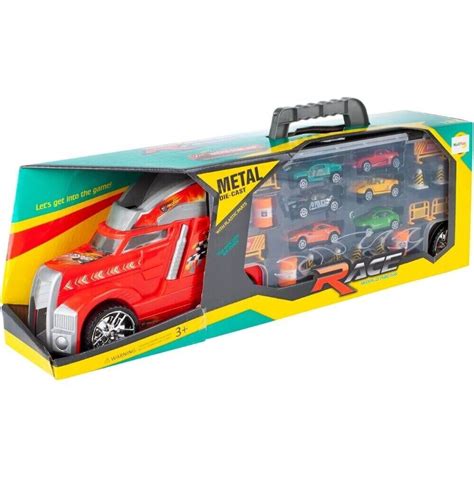 Teminė nuotrauka su įvairių markių automobiliais, laukiančiais supirkimo