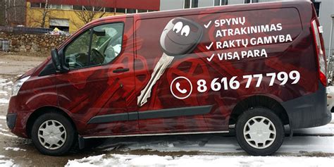 Infografika: reklamos ant automobilių privalumai