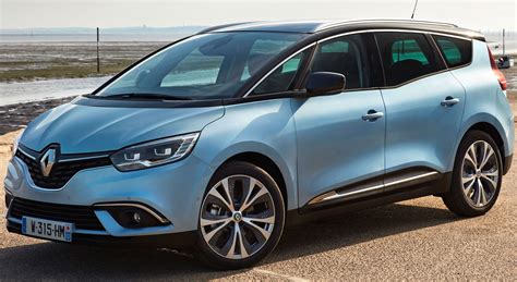Renault Scenic IV interjero dizainas