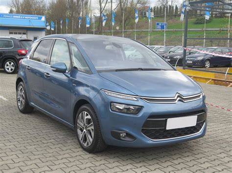 Ratlankių dydžių įvairovė pavyzdžiai su Citroën/C4 Picasso modeliams