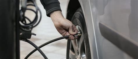 Schema, kaip veikia padangų slėgio stebėjimo sistema automobilyje