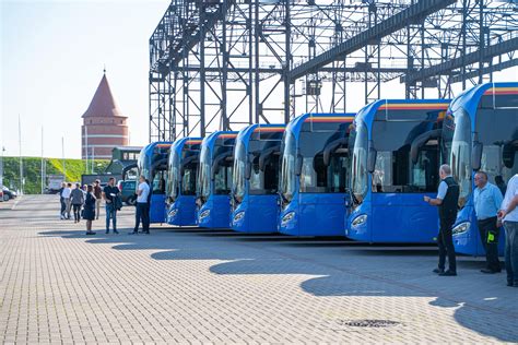 Naujų autobusų flotilės nuotrauka