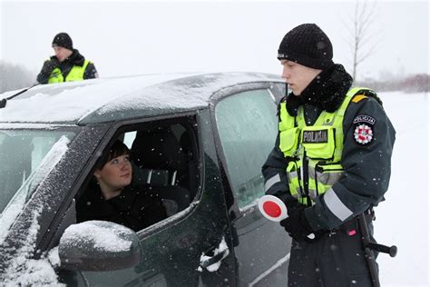 Policijos pareigūno stabdymo lazdelė su atšvaitu