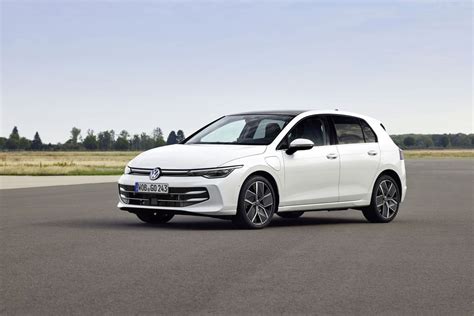 Volkswagen Golf 5 hečbeko išorės vaizdas - dizainas ir kėbulo linijos