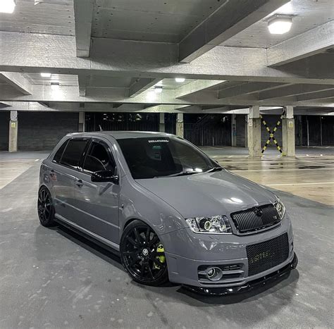 Relių dėžės vieta salone, Škoda Fabia Mk1