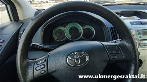 Interjero detalės Toyota Corolla 2002 m. automobilio nuotrauka