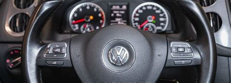 Tematinis automobilio vairo ir vairo kolonėlės modulis