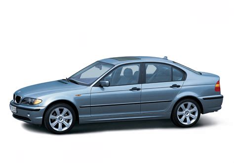 Schematinis BMW 320d (E46) dyzelinio variklio išdėstymas