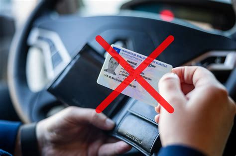 Infografika: vairuotojo pažymėjimo gamybos statuso tikrinimo žingsniai