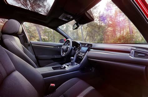 Honda Civic devintos kartos interjeras