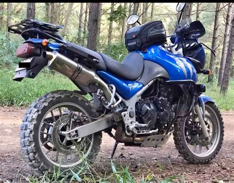 Triumph Tiger 955i ergonomikos schema, rodanti sėdėjimo poziciją ir valdymą