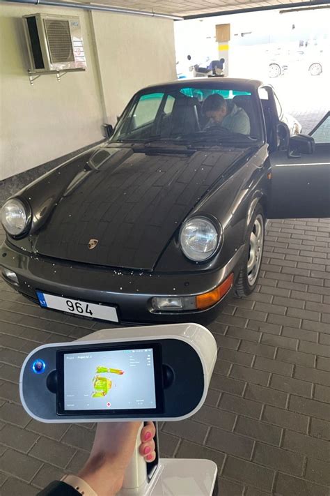 automobilio salono grindų 3D skenavimo procesas