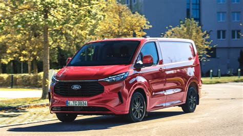 Ford Transit furgono interjero nuotrauka