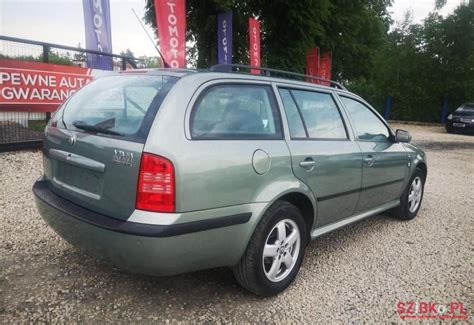 Skoda Octavia 2002 modelio galinio stiklo vaizdas