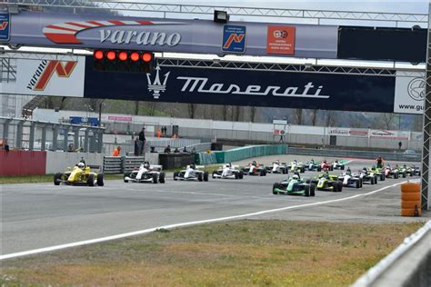 Modernaus autodromo planas