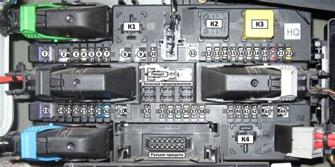 Opel Zafira B galinių žibintų diagrama su komponentais