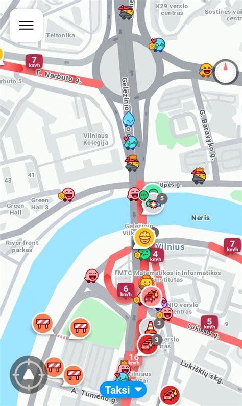 iškarpa iš Waze programėlės ekrano, rodanti informaciją apie eismo įvykį