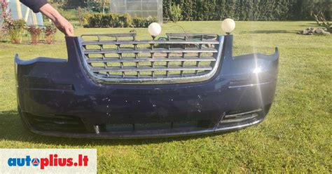 infografika: Chrysler Voyager miniveno kėbulo matmenų ir vidinės erdvės schema