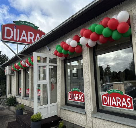 Nuotrauka su įvairiais Sonnenschein akumuliatorių modeliais
