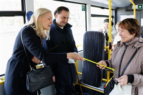 Tematinė nuotrauka, atspindinti saugumą kelyje