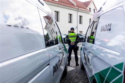 Nuotrauka: iliustruojanti katalizatoriaus pjovimo zoną po automobiliu