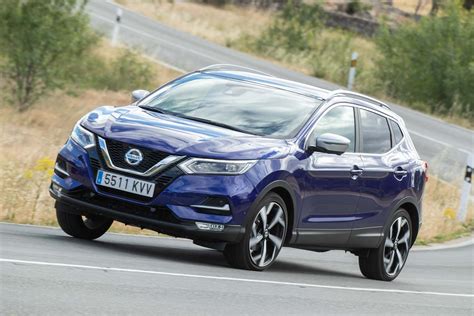 Toyota C-HR alternatyvų palyginimas (pvz., su Seat Ateca, Nissan Qashqai)