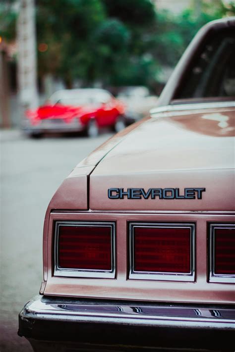 Amerikietiško automobilio „Chevrolet“ vizualizacija kelyje