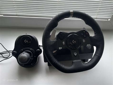 Logitech G920 vairas su pedalais