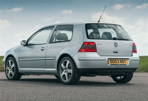 VW Golf 4 amortizatorių sandaros schema
