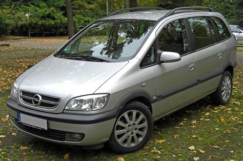 Thematic photo of an Opel Zafira car