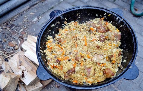 Vaizdinis variantas: nuotrauka su įvairiais Vokietijos maisto patiekalais