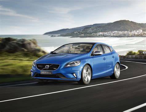 Gaminio dizainas ir kilimėlių forma, skirta Volvo V40 2013
