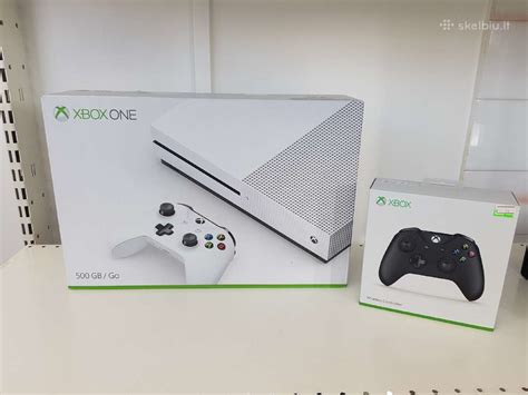 Xbox One S konsolės ir pultelio nuotrauka