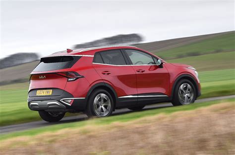 Informatyvinė grafika, vaizduojanti pagrindines Kia Sportage saugumo sistemas