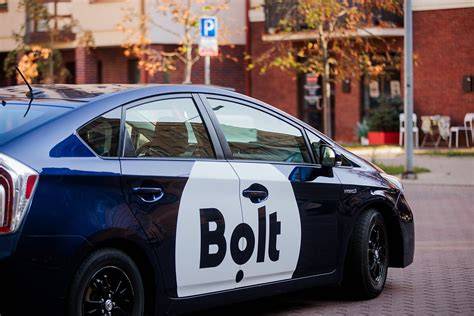 Garso technologijų evoliucija automobiliuose