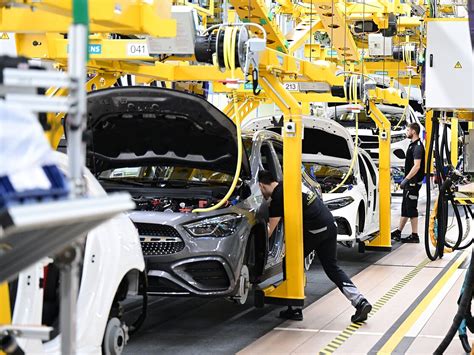 Sena Mercedes-Benz gamykla