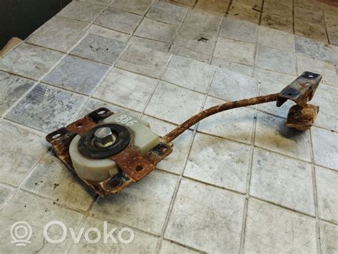 „Toyota Avensis Verso“ atsarginio rato mechanizmo vieta